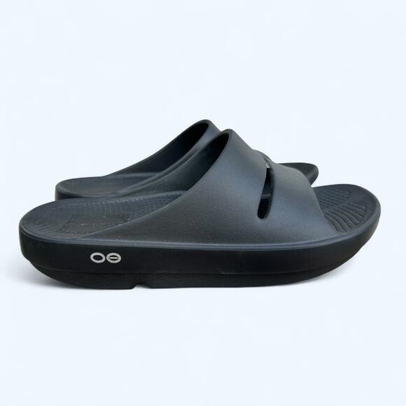 OOFOS OOahh Slide Women's size 7 Recovery Sandal Black Comfort Shoe - Picture 1 of 7